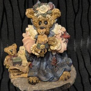 Boyds Bears & Friends Bearstone Collection "The Collector" #227707
